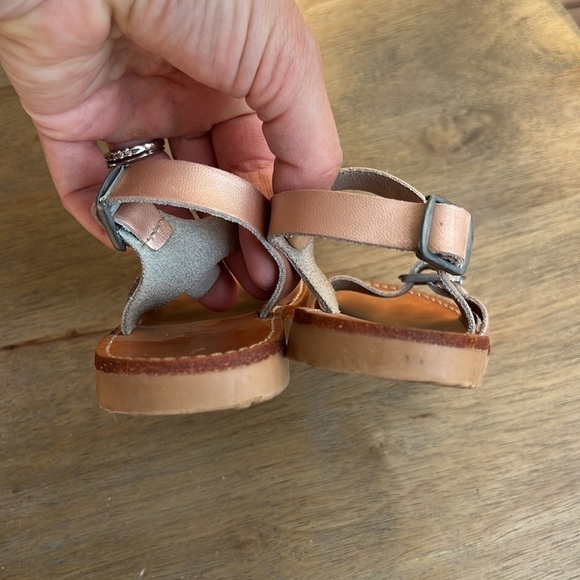 Freshly Picked Rose Gold Carmel Sandal - Picture 4 of 9